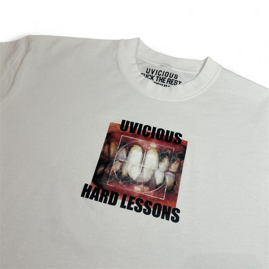 HARD LESSONS TEE
